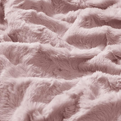 Madison Park Zuri Soft Plush Luxury Oversized Faux Fur Throw Animal Stripes Design, Faux Mink On The Reverse, Modern All Seasons Blanket for Bed, Sofa Couch, Office, Blush, 60x70
