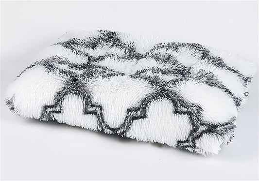Liveinu Long Plush Calming Pet Bed Cuddler Pet Bed for Dogs and Cats Fluffy Faux Fur Dog Bed with Anti Slip Bottom Machine Washable Pet Sleep Bed Crate Mat Geometric White XL