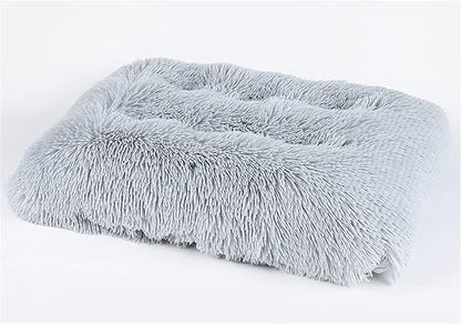 Liveinu Long Plush Calming Pet Bed Cuddler Pet Bed for Dogs and Cats Fluffy Faux Fur Dog Bed with Anti Slip Bottom Machine Washable Pet Sleep Bed Crate Mat Light Grey M
