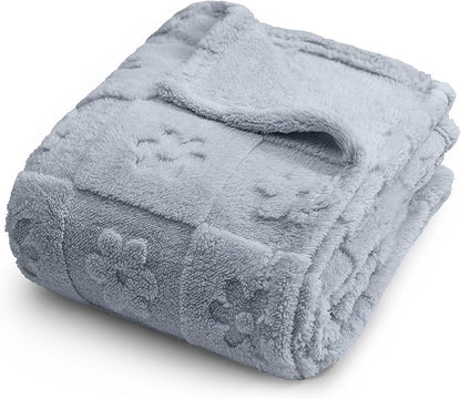 Americanflat 30x40 Jacquard Kids Throw Blanket - Soft and Breathable Mini Fleece Throw Blanket for Couch, Bed, Chair - Fleece Blankets Perfect for Home, Bedroom, or Outdoor - Flower Design in Gray