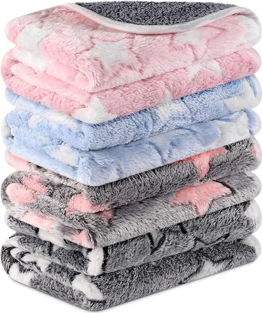 Reginary 4 Pcs Waterproof Guinea Pig Blankets Washable Small Animal Fleece Bedding Guinea Pig Cage Liners Reusable Training Pads Pet Pee Pad Sleep Mat for Hamster(Cute Star Pattern,24 x 47 Inch)