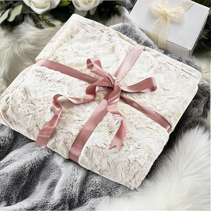 Madison Park Ultra-Soft Poly Fur Blanket Queen Size, Reversible Plush, All Season & Lightweight Queen Fuzzy Blanket for Bed, Couch & Sofa, Zuri, Full/Queen Snow Leopard