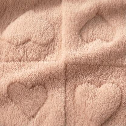 Americanflat 30x40 Jacquard Kids Throw Blanket - Soft and Breathable Mini Fleece Throw Blanket for Couch, Bed, Chair - Fleece Blankets Perfect for Home, Bedroom, or Outdoor Use - Heart Design in Pink