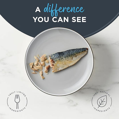 Reveal Natural Whole Protein Fillet Cat Treats, Single Ingredient, Grain Free, High Protein Treats for Cats, for Training, Treating, or Snacking, Whole Mackerel Loin (12 x 1.06 oz Loin)