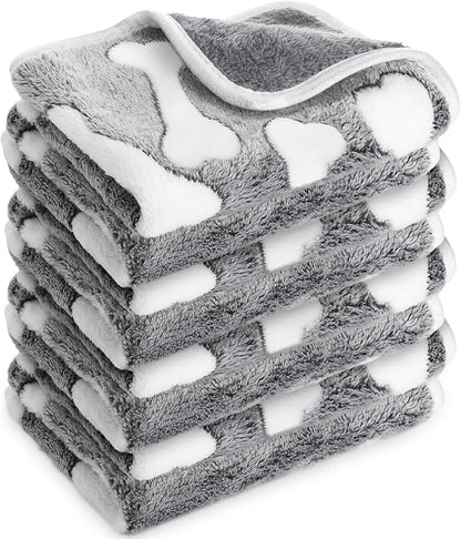 Reginary 4 Pcs Waterproof Guinea Pig Blankets Washable Small Animal Fleece Bedding Guinea Pig Cage Liners Reusable Training Pads Pet Pee Pad Sleep Mat for Hamster(Gray Bones,24 x 16 Inch)
