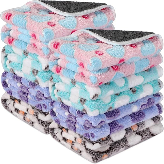 Tudomro 8 Pcs Guinea Pig Blankets Washable Small Pet Fleece Bedding Cage Liners Double Sided Pet Reusable Sleep Mat Pad Cover for Ferret Chinchilla Furniture Protection(Heart,12 x 12 Inch)