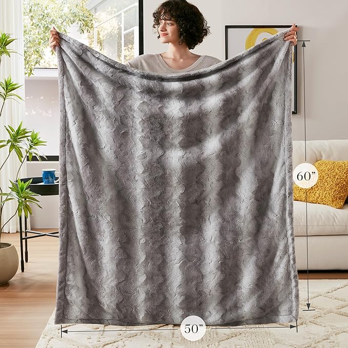 Madison Park Throw Blanket, Soft Faux Fur Blanket Plush Reversible Throw Home Decor, Luxuriously Soft All Seasons Fuzzy & Cozy Blanket, Knitted Throw for Couch, Bed Blanket, Zuri, 50x60 Grey