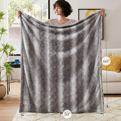 Madison Park Zuri Soft Plush Luxury Oversized Faux Fur Throw Animal Stripes Design, Faux Mink On The Reverse, Modern All Seasons Blanket for Bed, Sofa Couch, Office, Grey, 60x70"