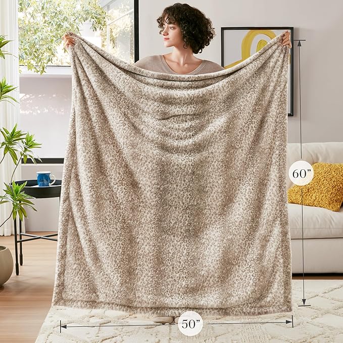 Madison Park Zuri Soft Plush Luxury Oversized Faux Fur Throw Animal Stripes Design, Faux Mink On The Reverse, Modern All Seasons Blanket for Bed, Sofa Couch, Office, Leopard, 60x70