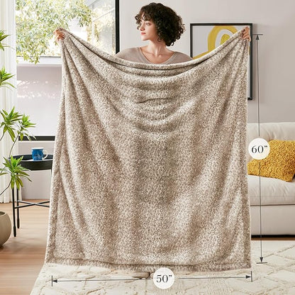 Madison Park Zuri Soft Plush Luxury Oversized Faux Fur Throw Animal Stripes Design, Faux Mink On The Reverse, Modern All Seasons Blanket for Bed, Sofa Couch, Office, Leopard, 60x70